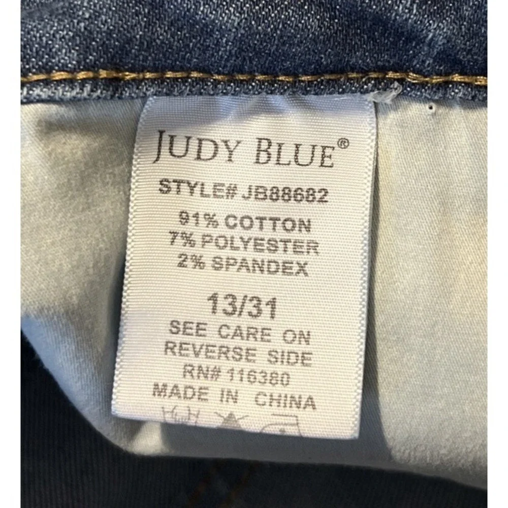 Judy Blue High Waisted Frayed Slit Hem Skinny Fit Jeans Size 13/31 (30x28) - Picture 4 of 10